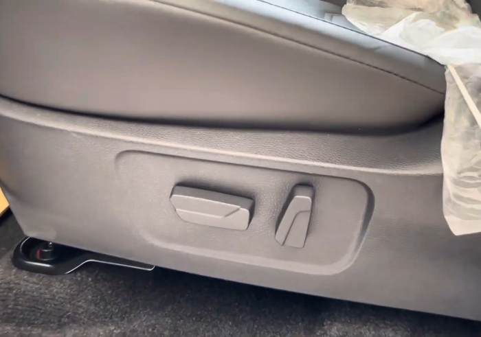 Used 1
                    ISUZU
                     for Sale Image