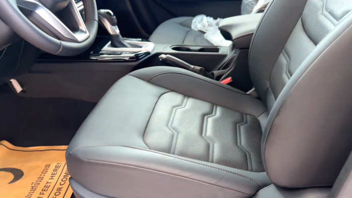 Used 2
                    ISUZU
                     for Sale Image