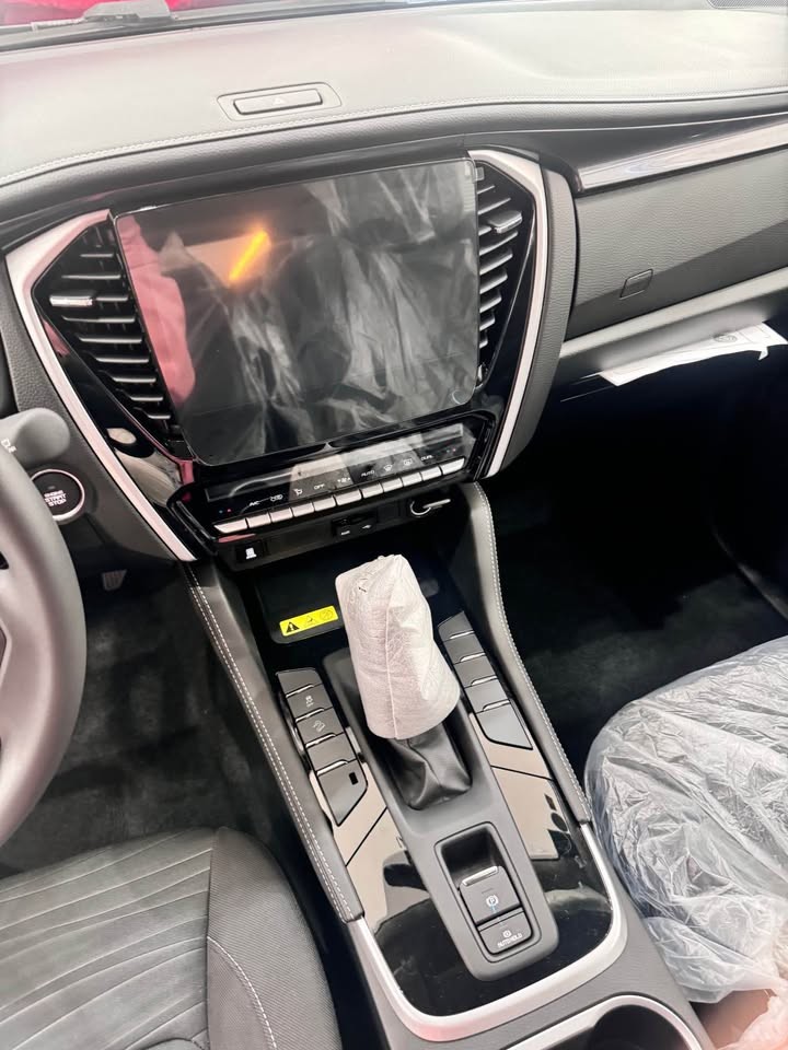 Used 2
                    ISUZU
                     for Sale Image