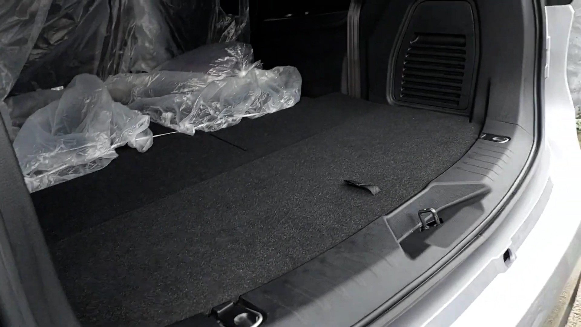 Used 1
                    ISUZU
                     for Sale Image