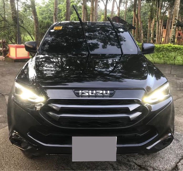 Used 1
                    ISUZU
                     for Sale Image