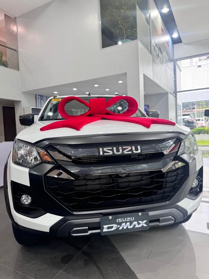 Used 1
                    ISUZU
                     for Sale Image