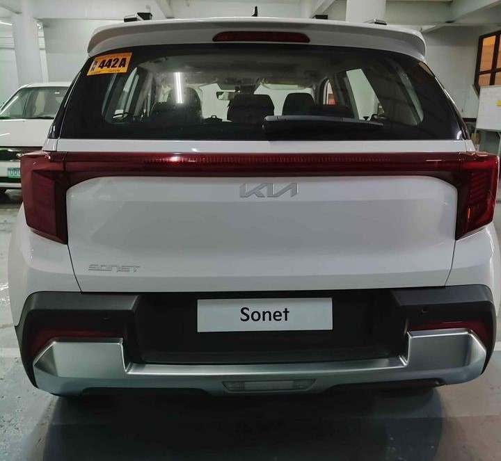 Used 1
                    KIA
                     for Sale Image