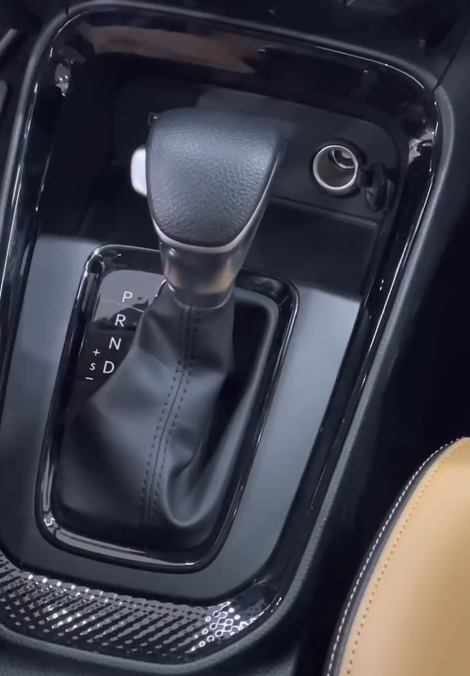 Used 1
                    KIA
                     for Sale Image