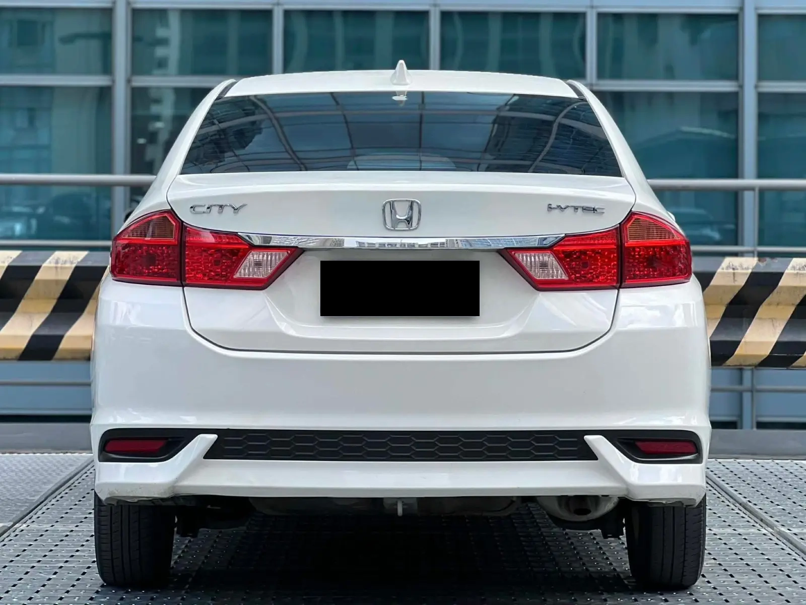 Used 1
                    HONDA
                     for Sale Image