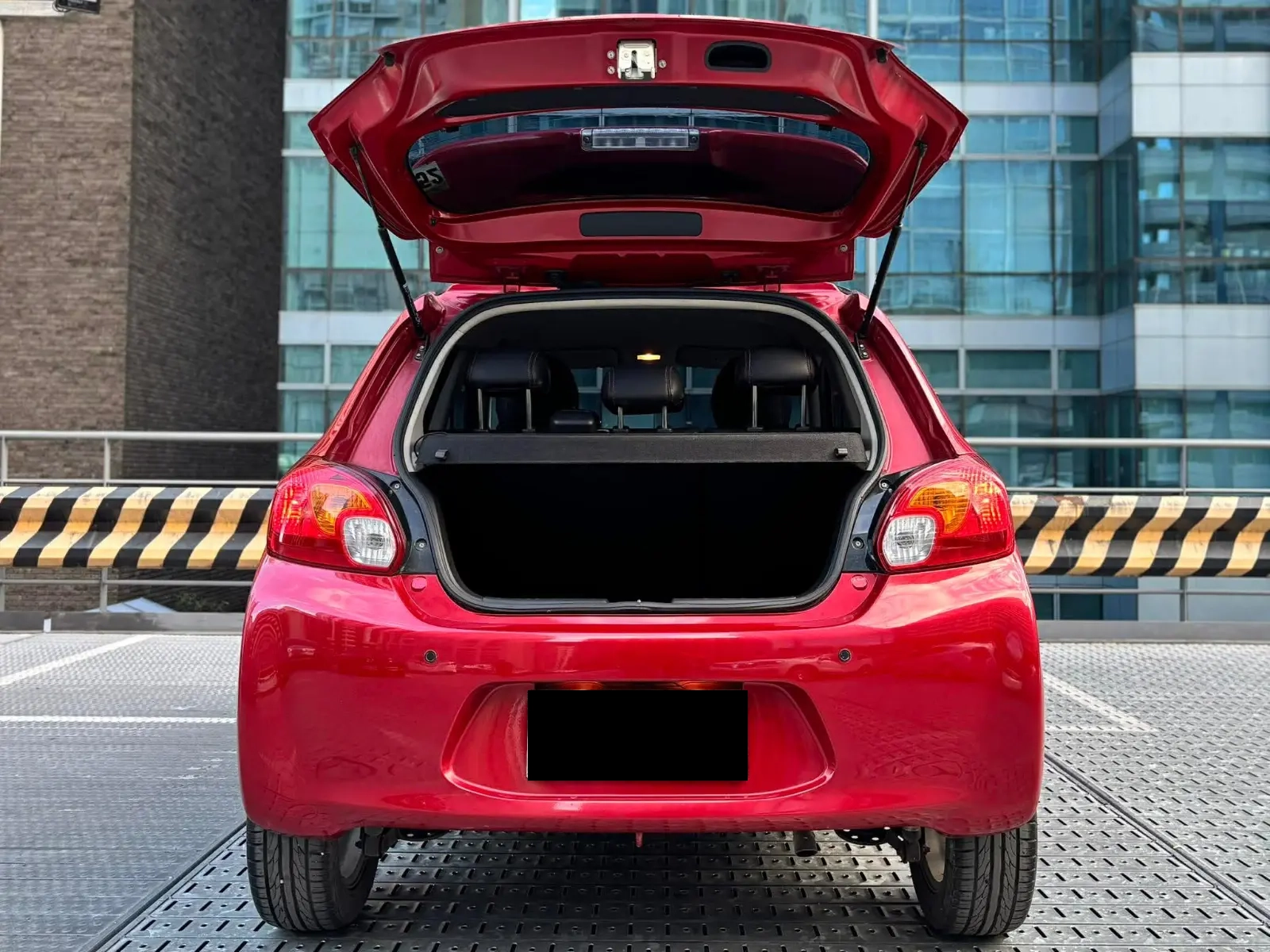 Used 1
                    MITSUBISHI
                     for Sale Image