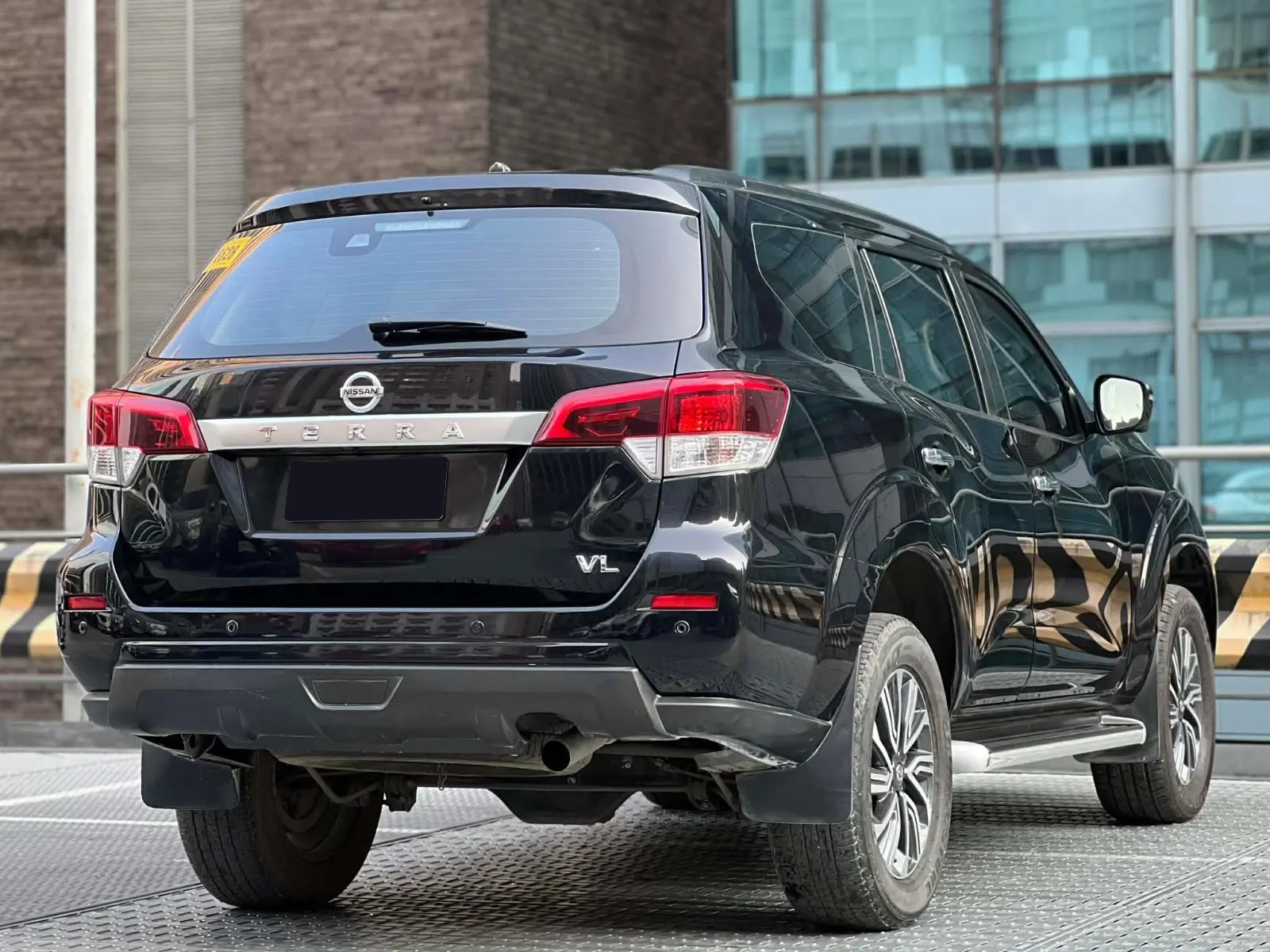 Used 1
                    NISSAN
                     for Sale Image