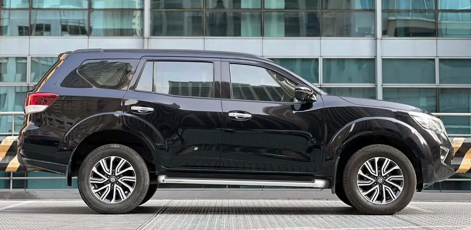 Used 1
                    NISSAN
                     for Sale Image