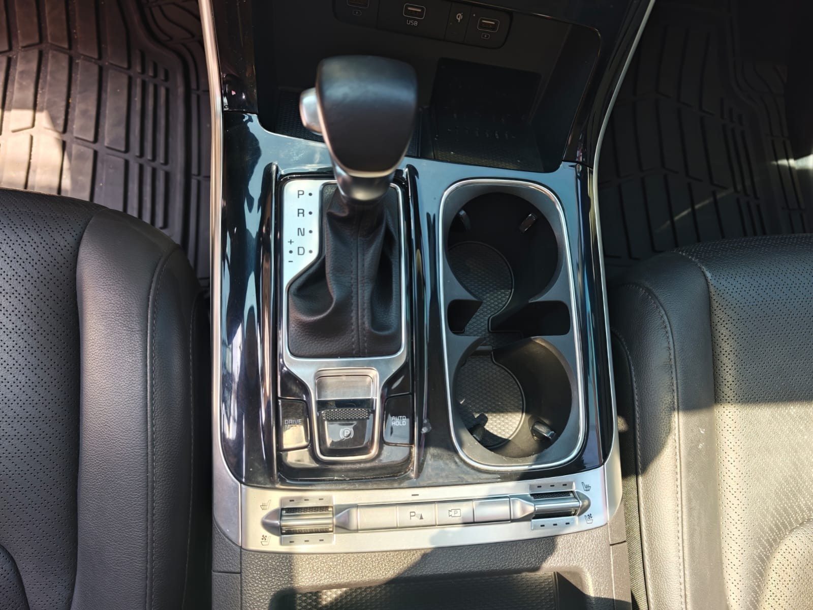 Used 1
                    KIA
                     for Sale Image