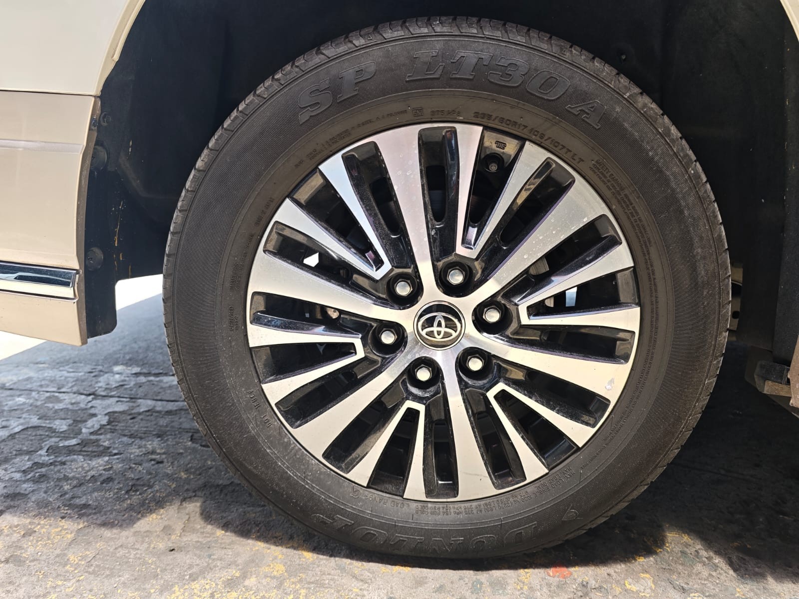 Used 1
                    TOYOTA
                     for Sale Image