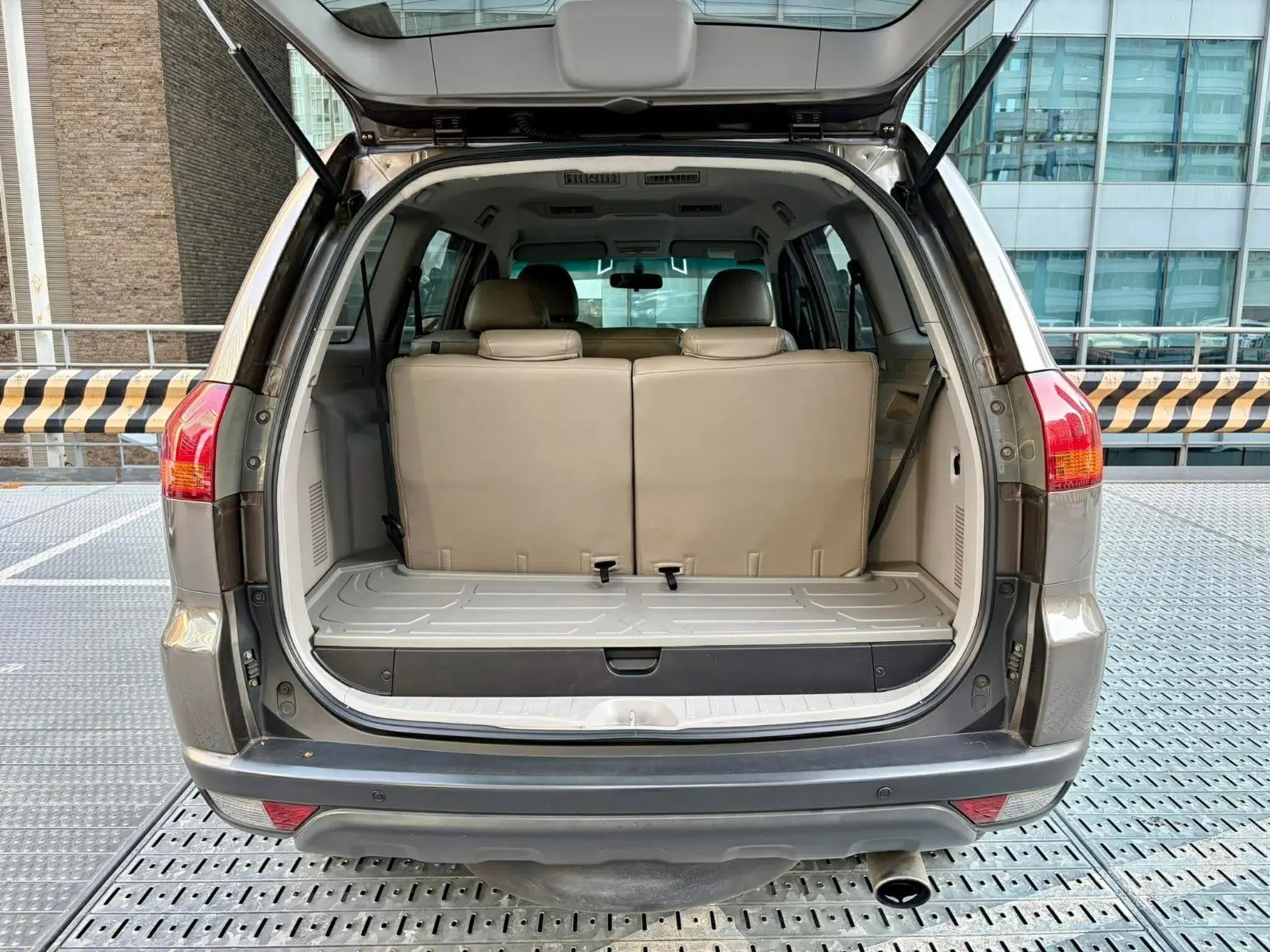 Used 1
                    MITSUBISHI
                     for Sale Image