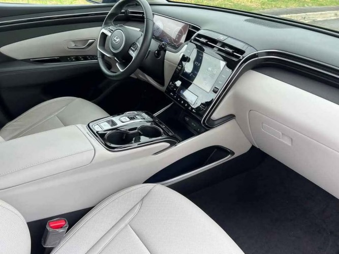 Used 
                    HYUNDAI
                     for Sale Image