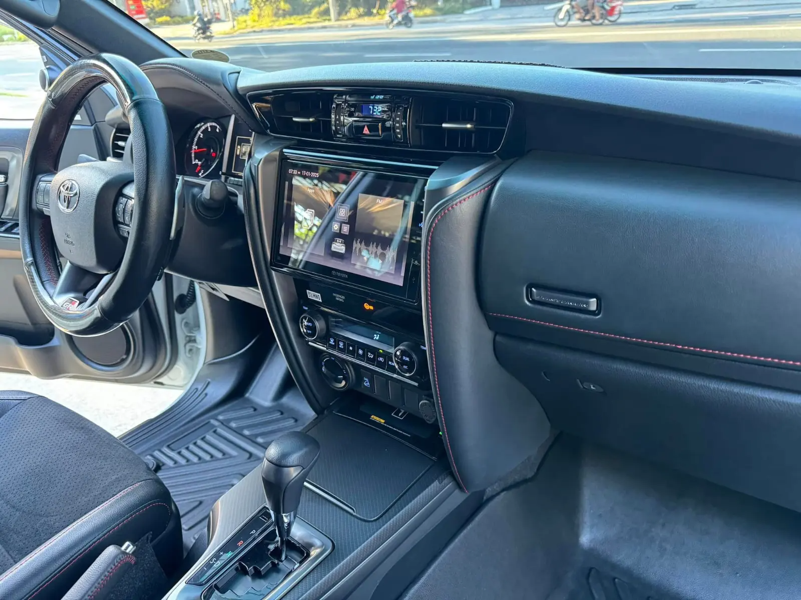 Used 1
                    TOYOTA
                     for Sale Image