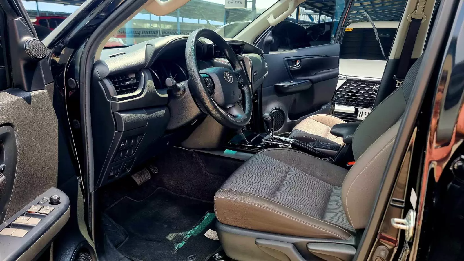 Used 1
                    TOYOTA
                     for Sale Image