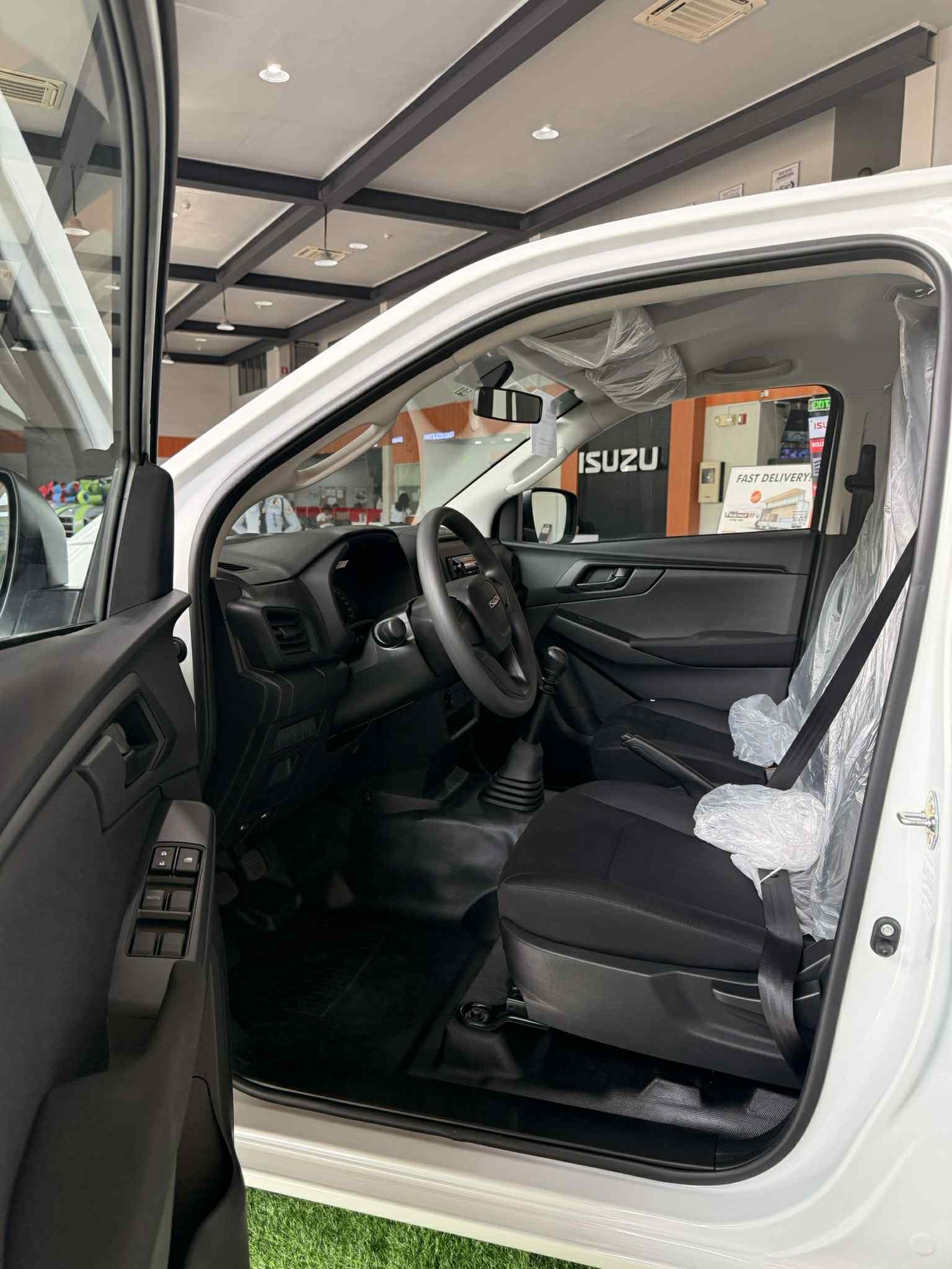 Used 1
                    ISUZU
                     for Sale Image