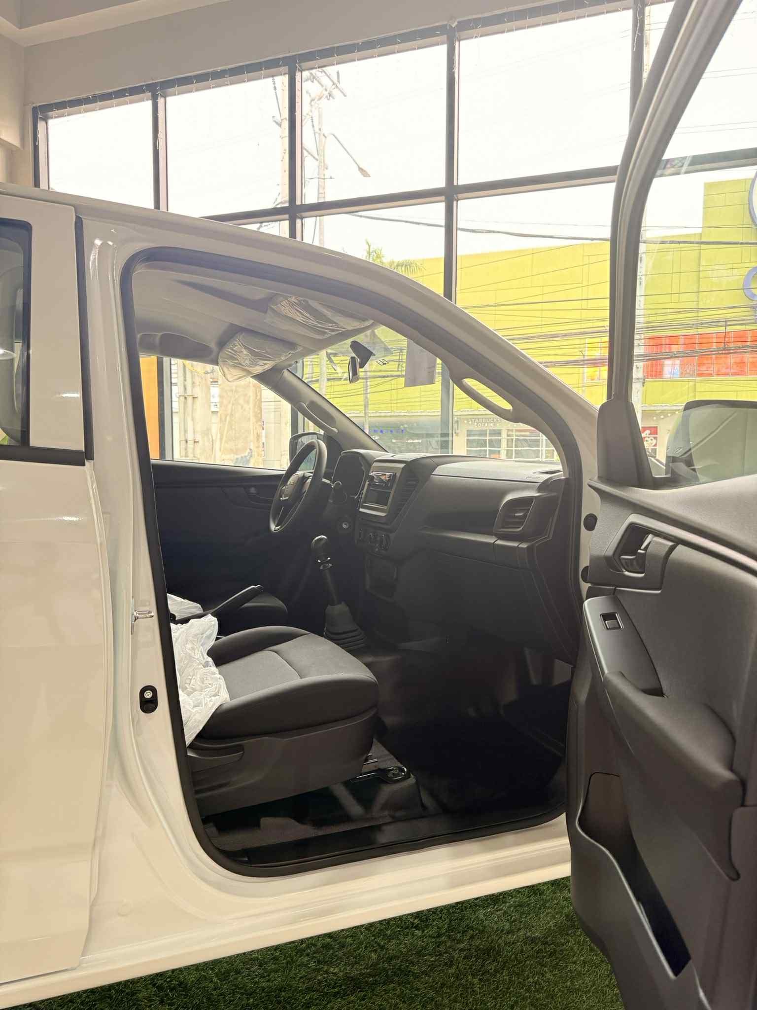 Used 1
                    ISUZU
                     for Sale Image