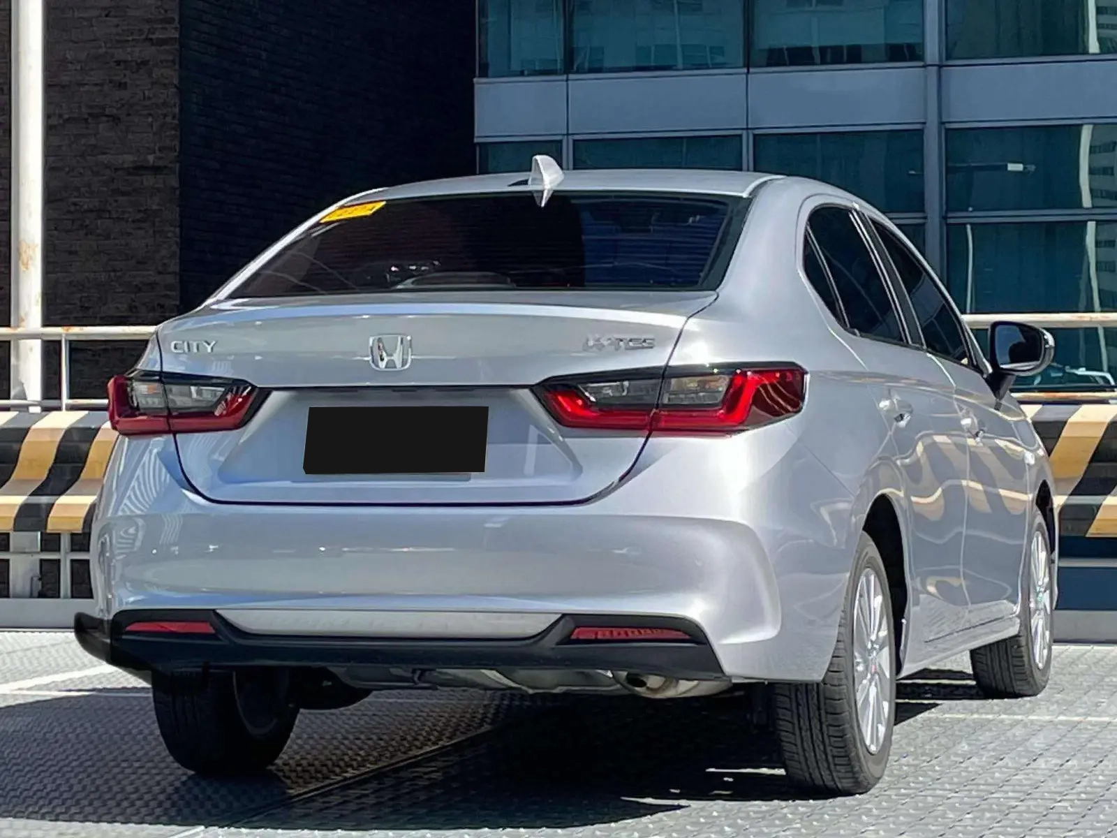 Used 1
                    HONDA
                     for Sale Image