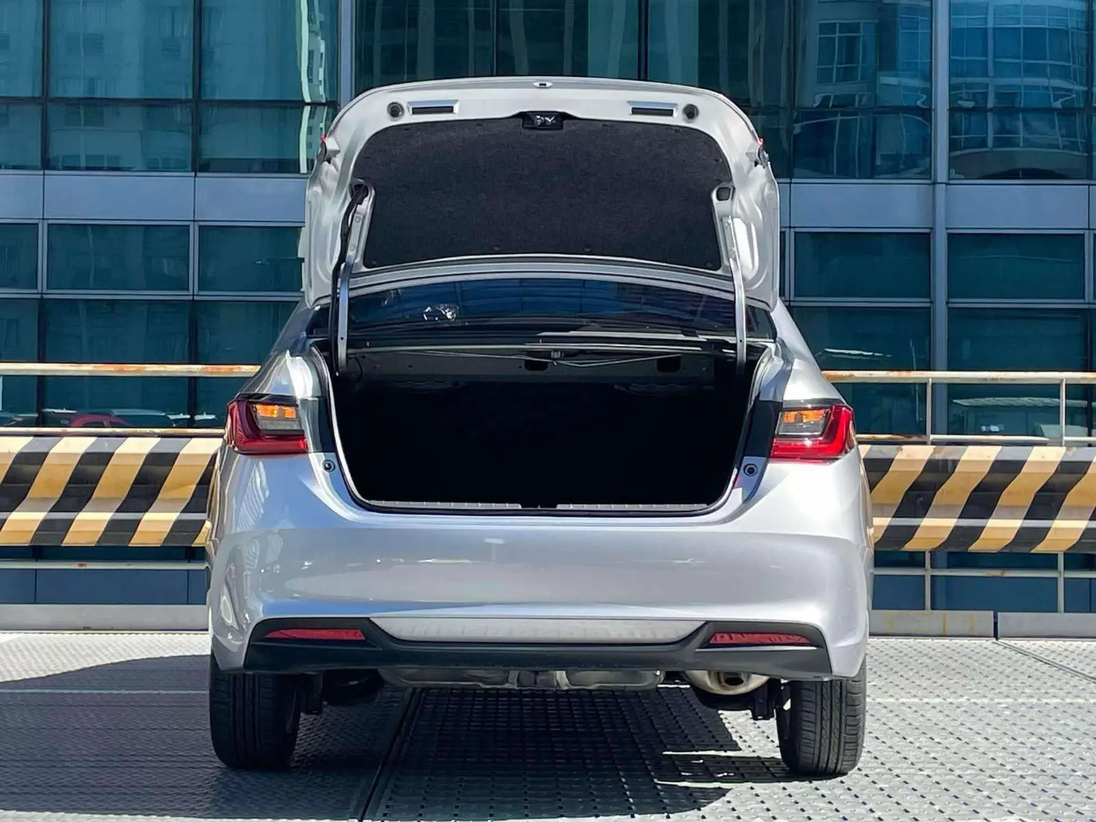 Used 1
                    HONDA
                     for Sale Image