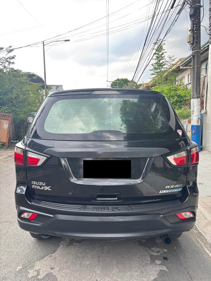 Used 1
                    ISUZU
                     for Sale Image