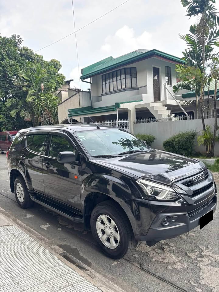 Used 1
                    ISUZU
                     for Sale Image