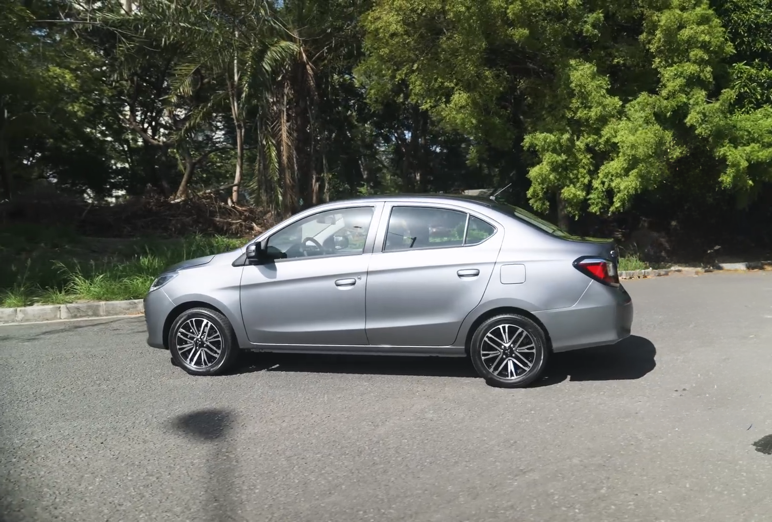 Used 1
                    MITSUBISHI
                     for Sale Image