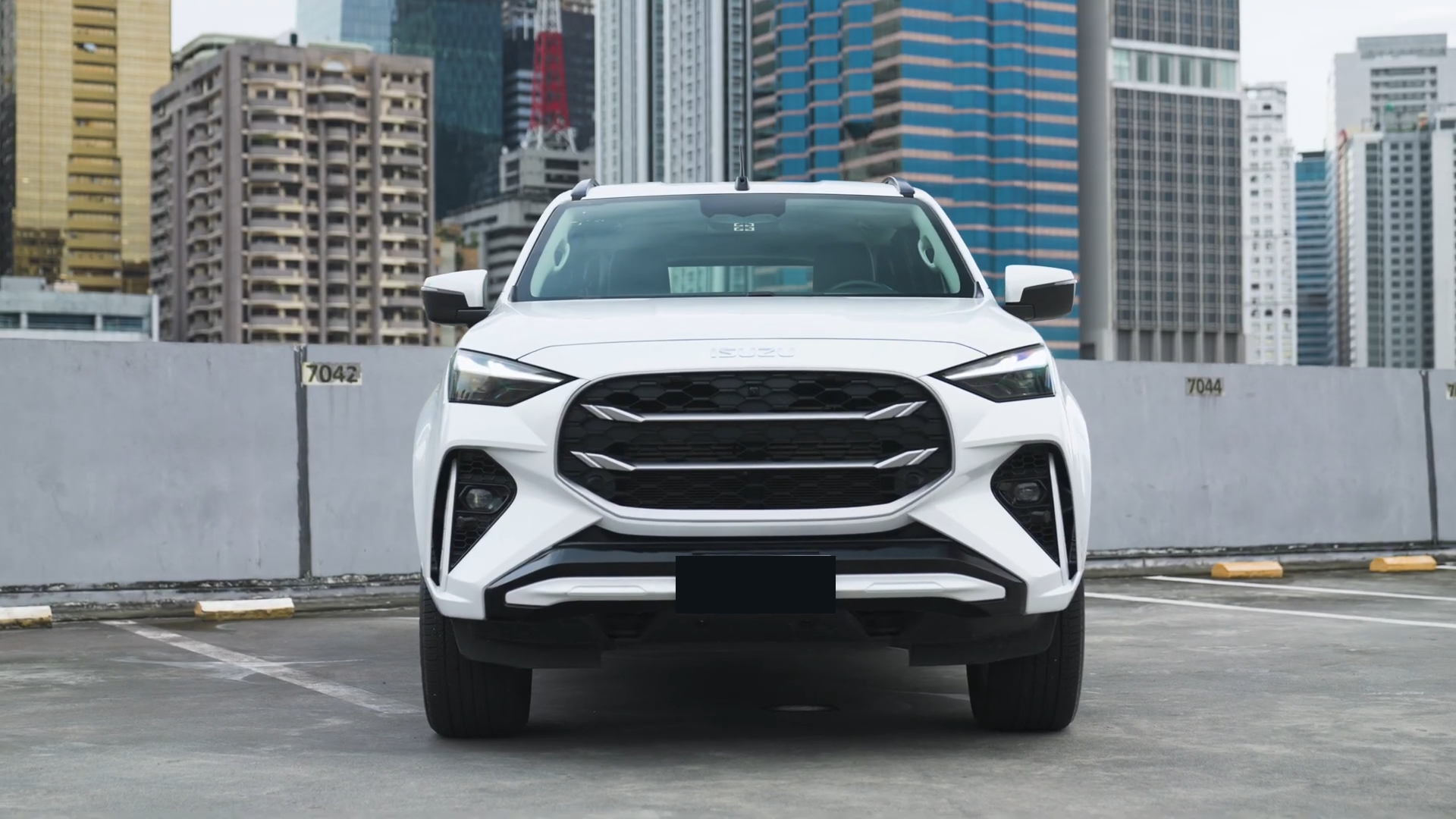 Used 1
                    ISUZU
                     for Sale Image