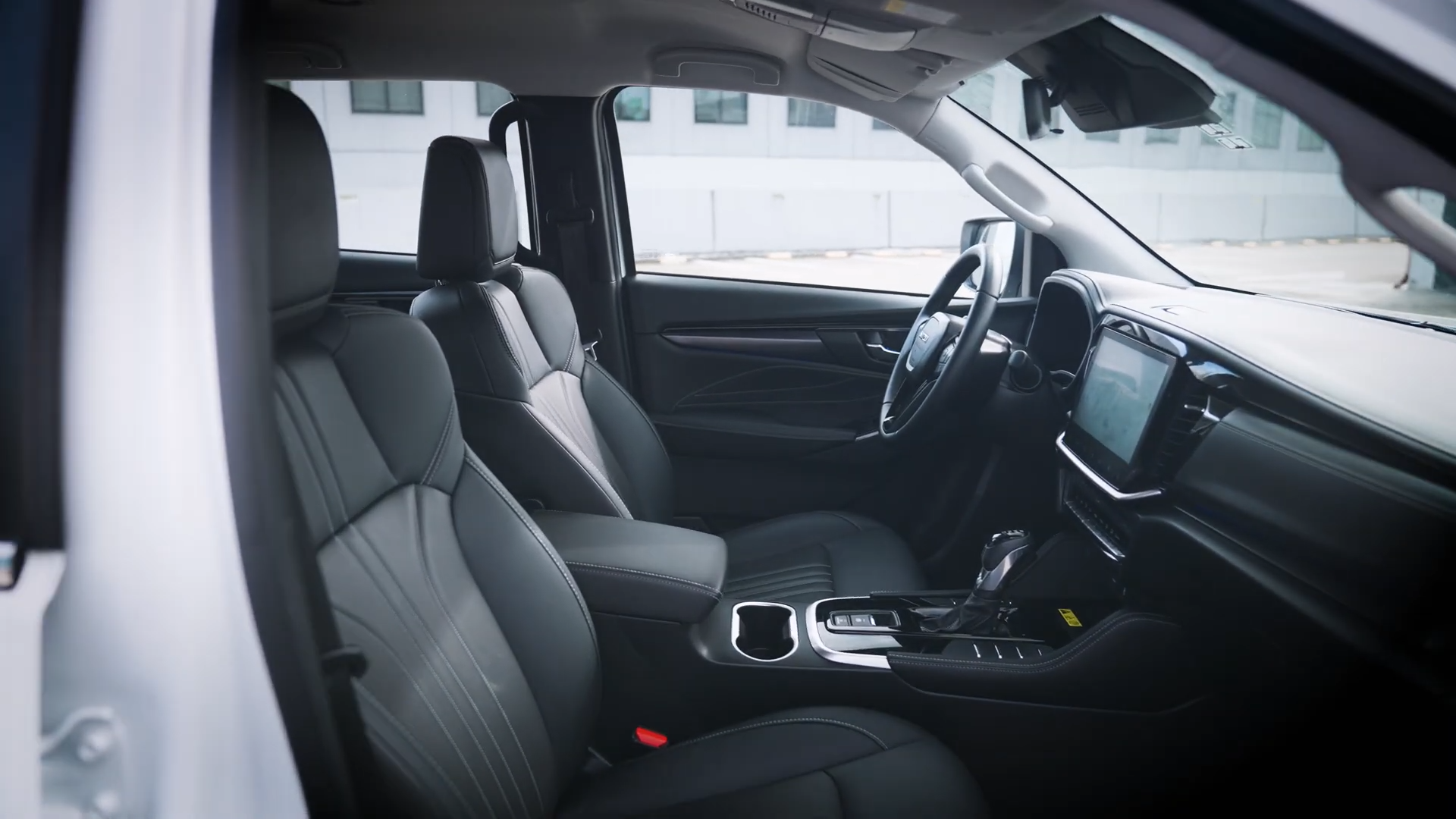 Used 1
                    ISUZU
                     for Sale Image