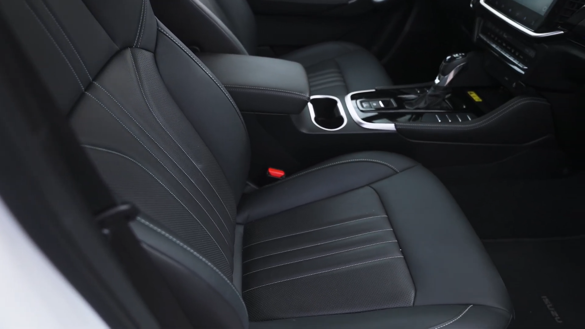 Used 1
                    ISUZU
                     for Sale Image