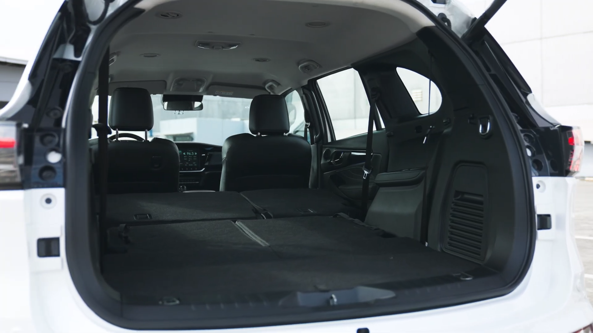 Used 1
                    ISUZU
                     for Sale Image