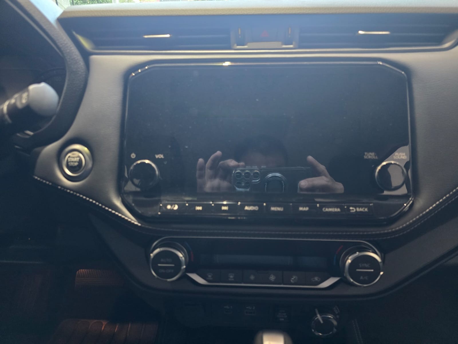 Used 1
                    NISSAN
                     for Sale Image