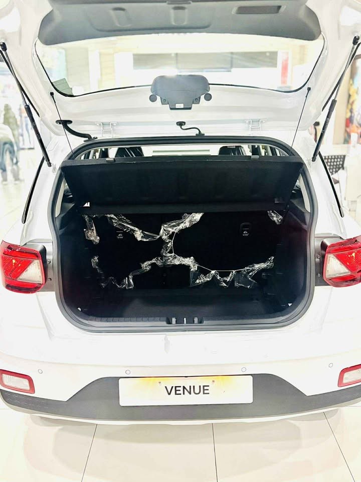 Used 1
                    HYUNDAI
                     for Sale Image