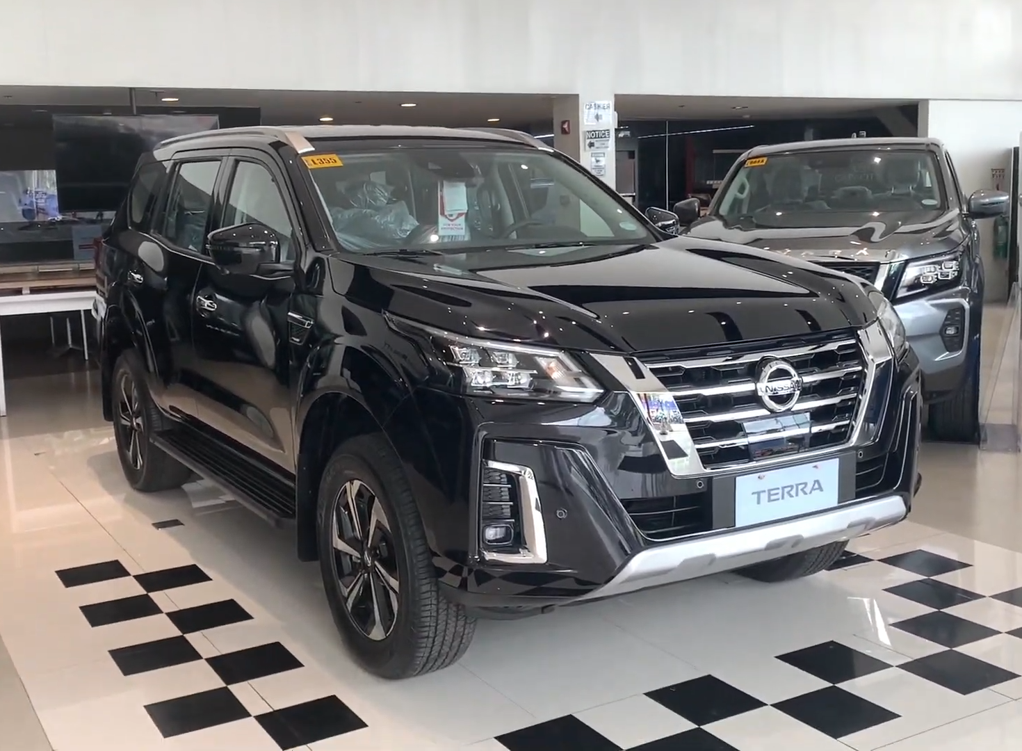 Used 1
                    NISSAN
                     for Sale Image