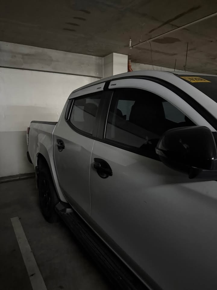 Used 1
                    MITSUBISHI
                     for Sale Image