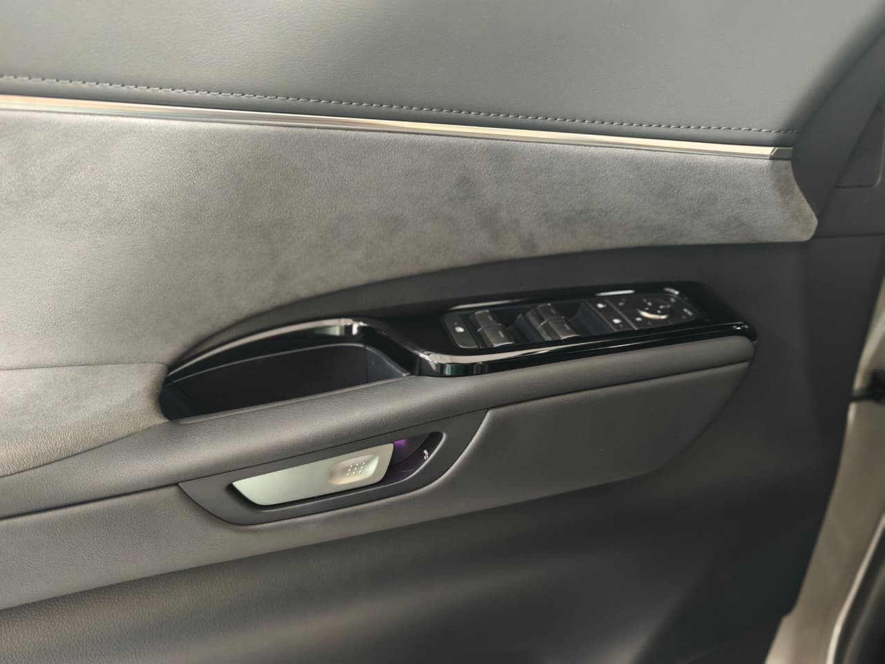 Used 1
                    LEXUS
                     for Sale Image